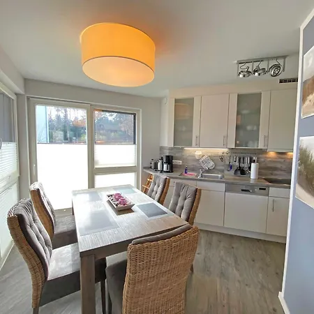 Апартаменты Strandvilla Whg 04 Strandgang Бабе